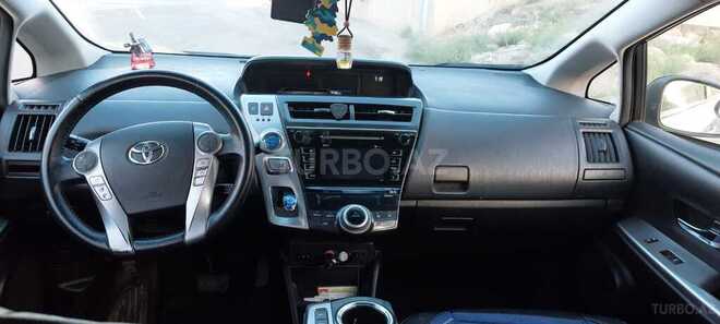 Toyota Prius V 2015, 260,000 km - 1.8 l - Bakı