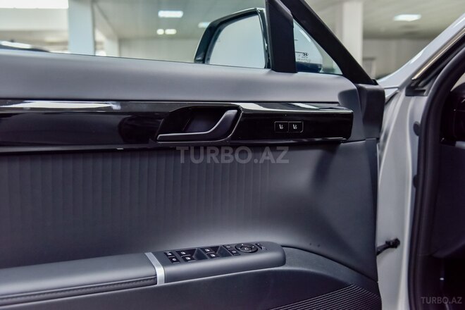 Hyundai Azera-38