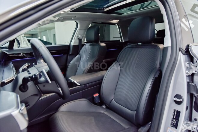 Hyundai Azera-36
