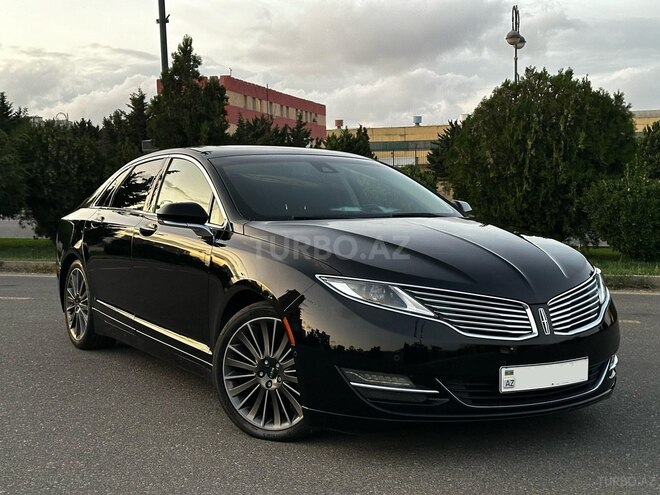 Lincoln MKZ-1