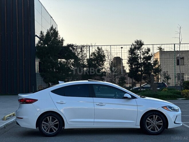 Hyundai Elantra 2017, 114,000 km - 2.0 л - Bakı