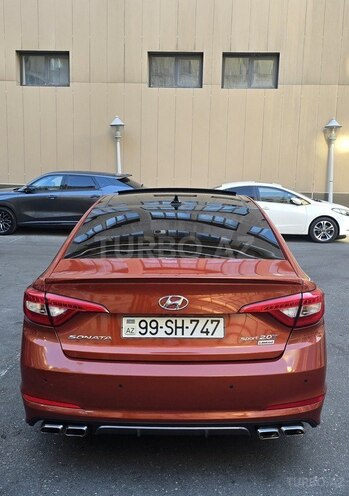 Hyundai Sonata-2