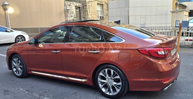 Hyundai Sonata-5