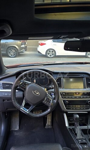 Hyundai Sonata-8