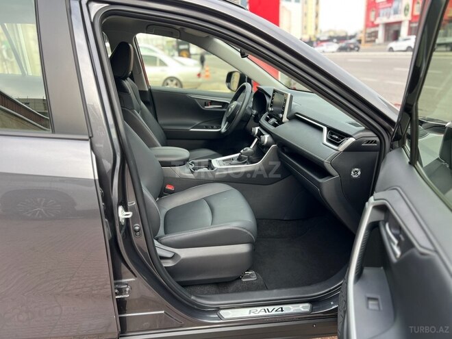 Toyota RAV4 2020, 9,513 km - 2.0 л - Bakı