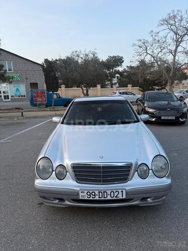 Mercedes E 240 1999, 350,000 km - 2.4 l - Bakı