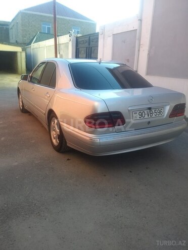 Mercedes E 220 d 2000, 438,000 km - 2.2 l - Bakı