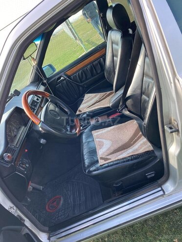 Mercedes E 200 d 1994, 584,000 km - 2.0 l - Siyəzən