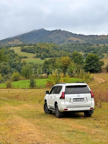Toyota Land Cruiser Prado 2013, 210,000 km - 2.7 л - Bakı