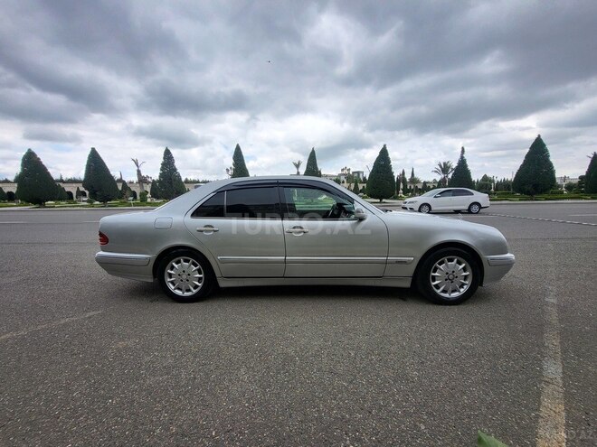 Mercedes E 240 2000, 374,744 km - 2.4 l - Gəncə