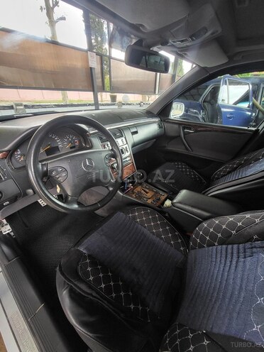 Mercedes E 240 2000, 374,744 km - 2.4 l - Gəncə