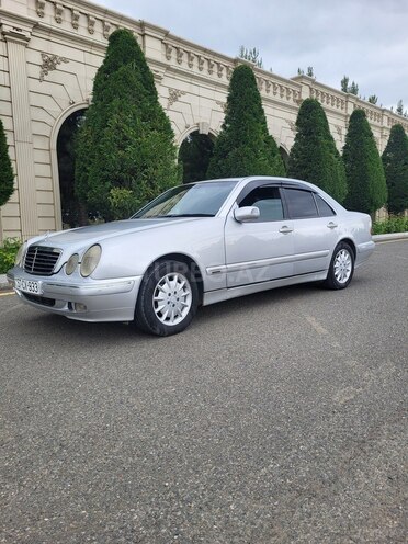 Mercedes E 240 2000, 374,744 km - 2.4 l - Gəncə