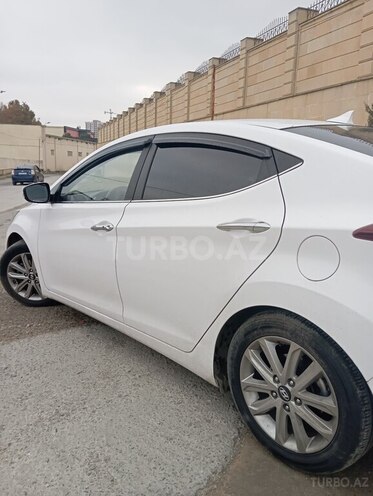 Hyundai Avante 2015, 210,000 km - 1.6 l - Bakı