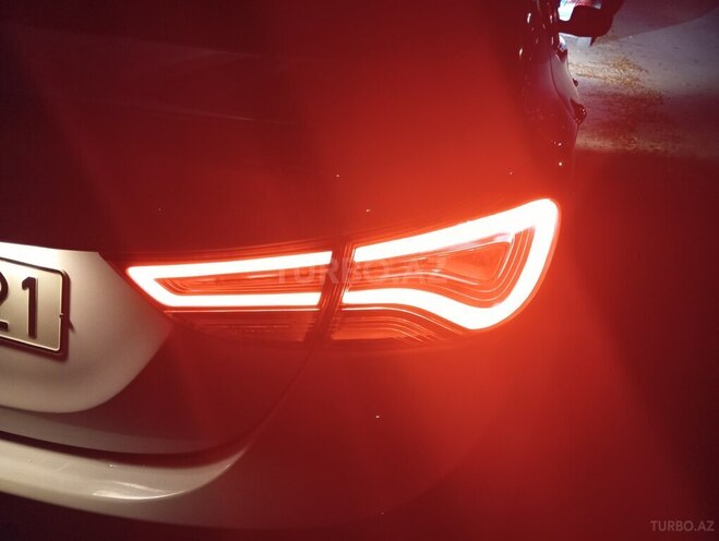 Hyundai Avante 2015, 210,000 km - 1.6 l - Bakı