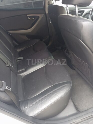 Hyundai Avante 2015, 210,000 km - 1.6 l - Bakı