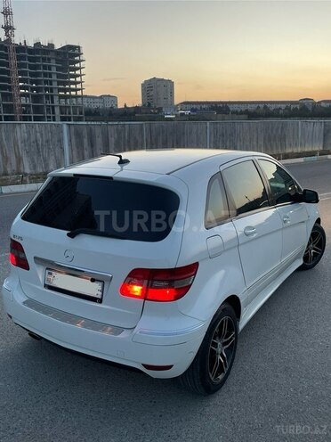Mercedes B 180 2008, 170,000 km - 1.7 l - Sumqayıt
