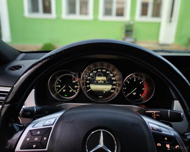 Mercedes E 220 d 2014, 260,000 km - 2.2 l - Bakı