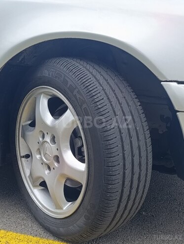 Mercedes C 200 1999, 495,288 km - 2.0 l - Naftalan