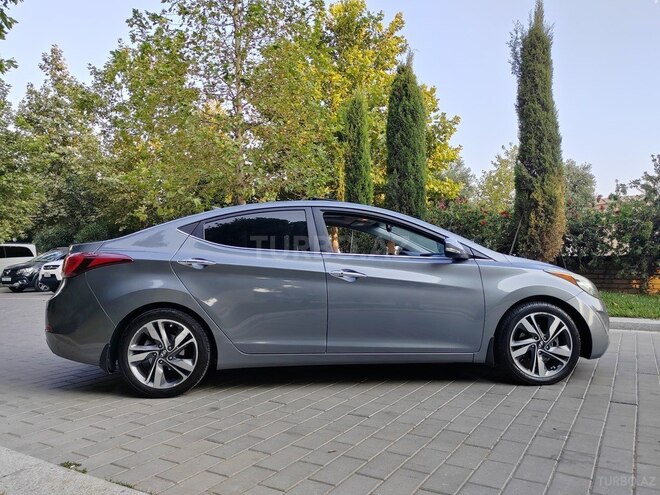 Hyundai Elantra 2015, 131,966 km - 1.8 l - Bakı