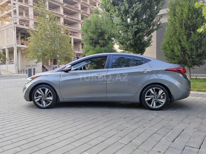 Hyundai Elantra 2015, 131,966 km - 1.8 l - Bakı