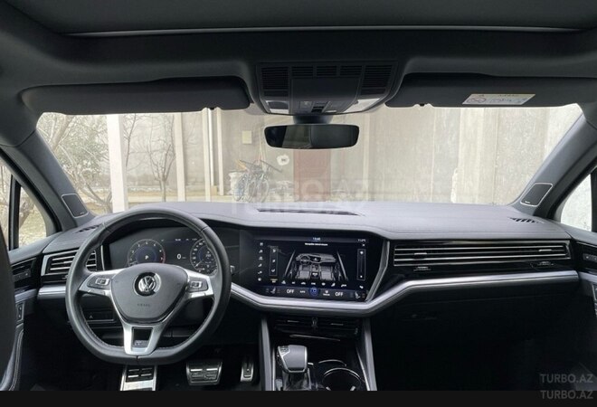 Volkswagen Touareg 2018, 98,000 km - 3.0 l - Bakı