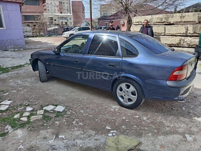 Opel Vectra 1997, 348,807 km - 1.6 l - Sumqayıt