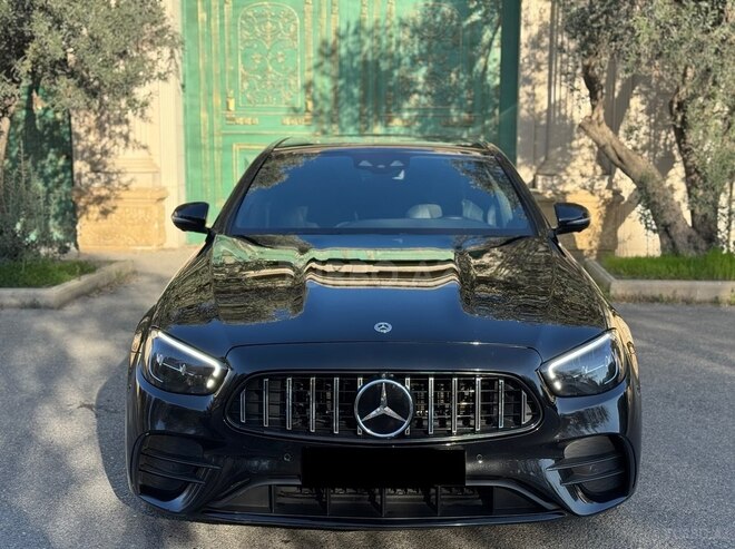 Mercedes E 300 e 2022, 61,800 km - 2.0 l - Bakı