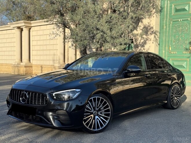 Mercedes E 300 e 2022, 61,800 km - 2.0 l - Bakı