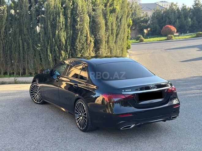 Mercedes E 300 e 2022, 61,800 km - 2.0 l - Bakı