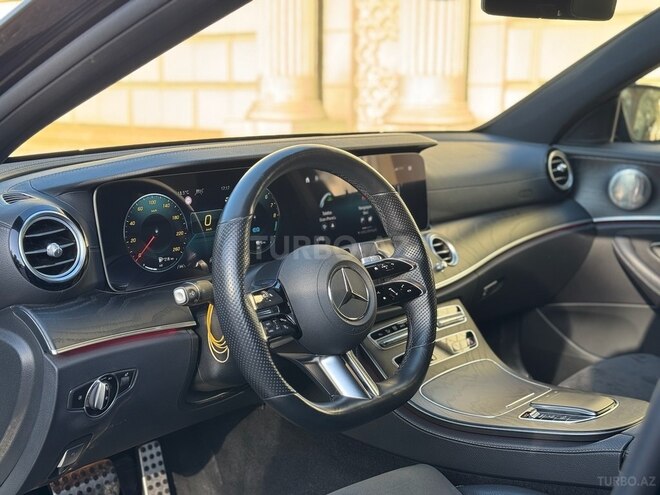 Mercedes E 300 e 2022, 61,800 km - 2.0 l - Bakı