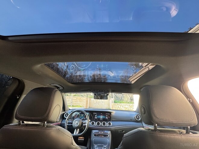 Mercedes E 300 e 2022, 61,800 km - 2.0 l - Bakı