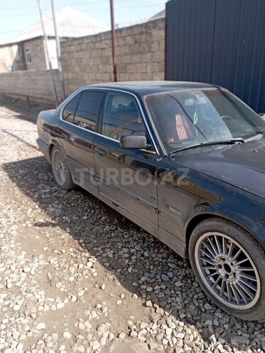 BMW 520 1995, 398,000 km - 2.0 l - Sumqayıt