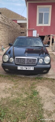 Mercedes E 220 d 1999, 435,456 km - 2.2 l - Bakı