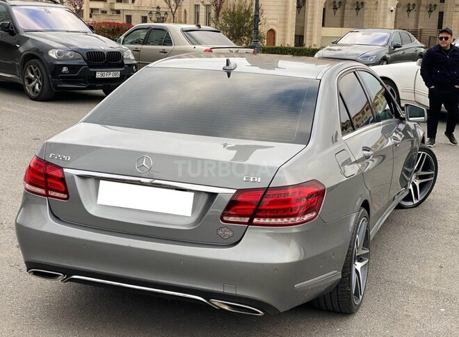 Mercedes E 220 d 2014, 153,000 km - 2.2 л - Bakı