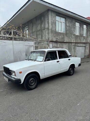 LADA (VAZ) 2107 1990, 99,000 km - 1.6 л - Qax