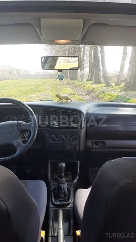 Volkswagen Golf 1996, 283,001 km - 1.6 l - Lənkəran