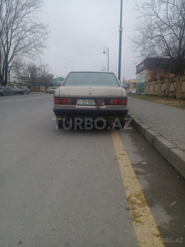 Mercedes 190 1991, 250,000 km - 1.8 l - Qəbələ