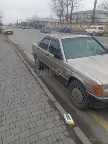 Mercedes 190 1991, 250,000 km - 1.8 l - Qəbələ