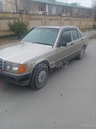 Mercedes 190 1991, 250,000 km - 1.8 l - Qəbələ