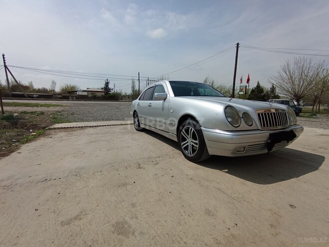 Mercedes E 230 1996, 236,000 km - 2.3 л - İmişli