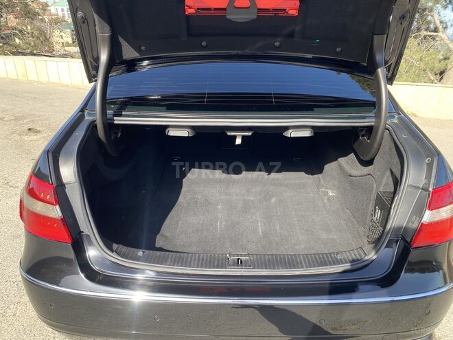 Mercedes E 220 d 2010, 318,000 km - 2.2 l - Bakı