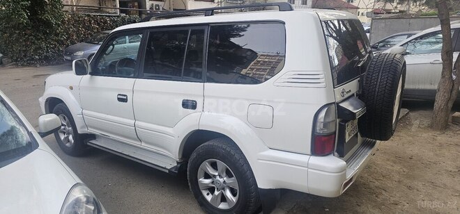 Toyota Land Cruiser Prado 2001, 330,000 km - 2.7 л - Bakı