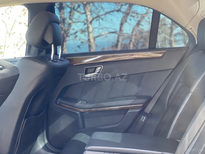 Mercedes E 220 d 2010, 318,000 km - 2.2 l - Bakı