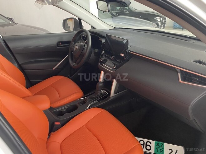 Toyota Corolla Cross 2024, 0 km - 2.0 л - Bakı