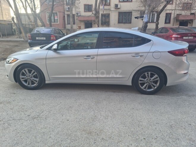 Hyundai Elantra 2018, 93,800 km - 2.0 l - Sumqayıt