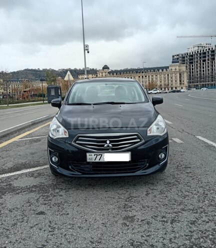 Mitsubishi Attrage 2015, 198,000 km - 1.2 l - Bakı