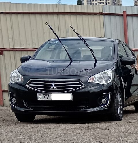 Mitsubishi Attrage 2015, 198,000 km - 1.2 l - Bakı
