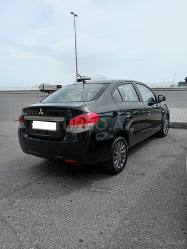 Mitsubishi Attrage 2015, 198,000 km - 1.2 l - Bakı