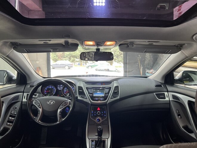 Hyundai Elantra 2015, 110,298 km - 1.8 l - Bakı