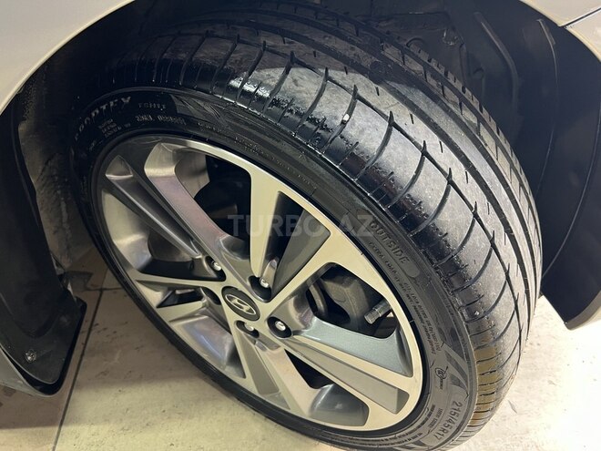 Hyundai Elantra 2015, 110,298 km - 1.8 l - Bakı